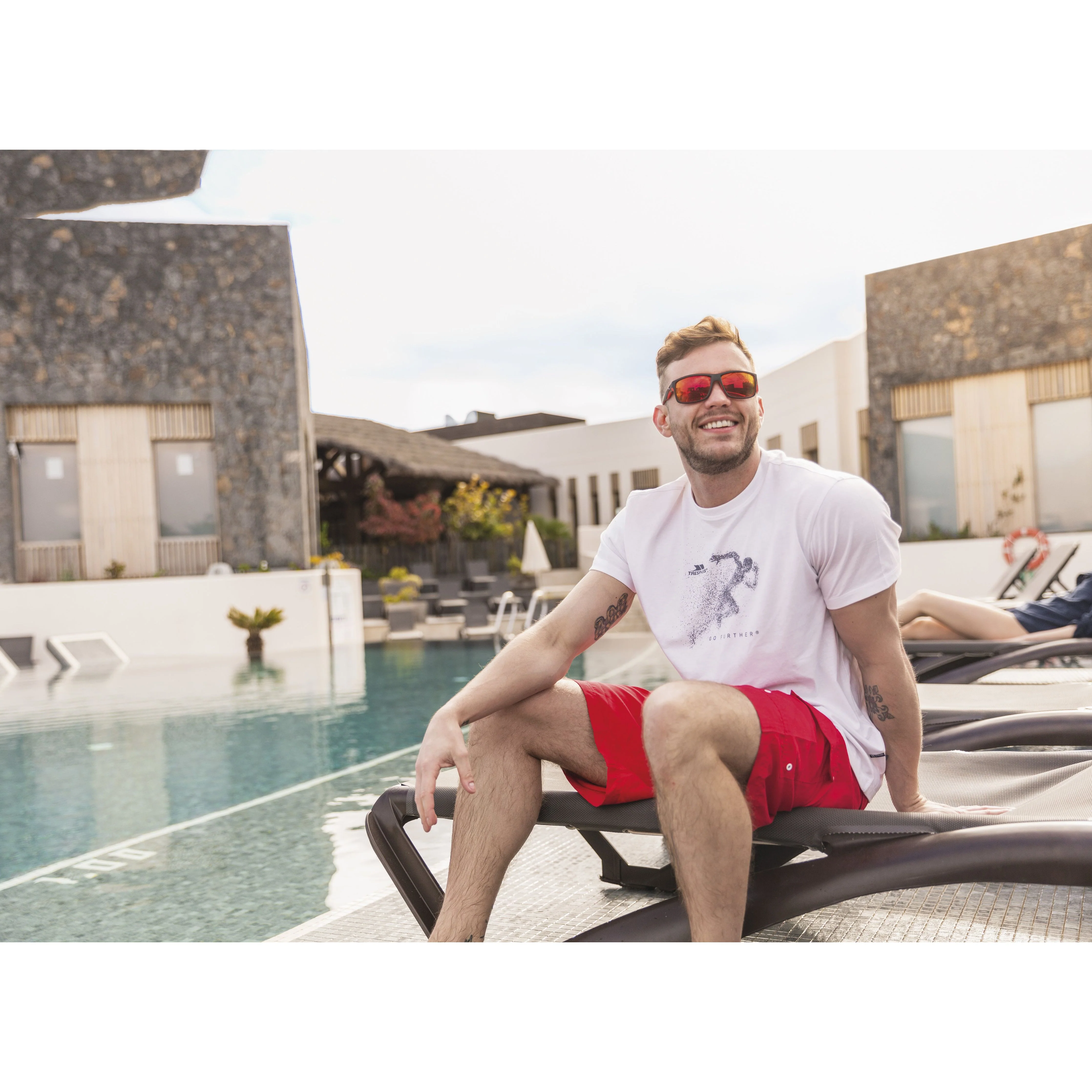 Drop - Sunglasses - Black / Red - Image 2