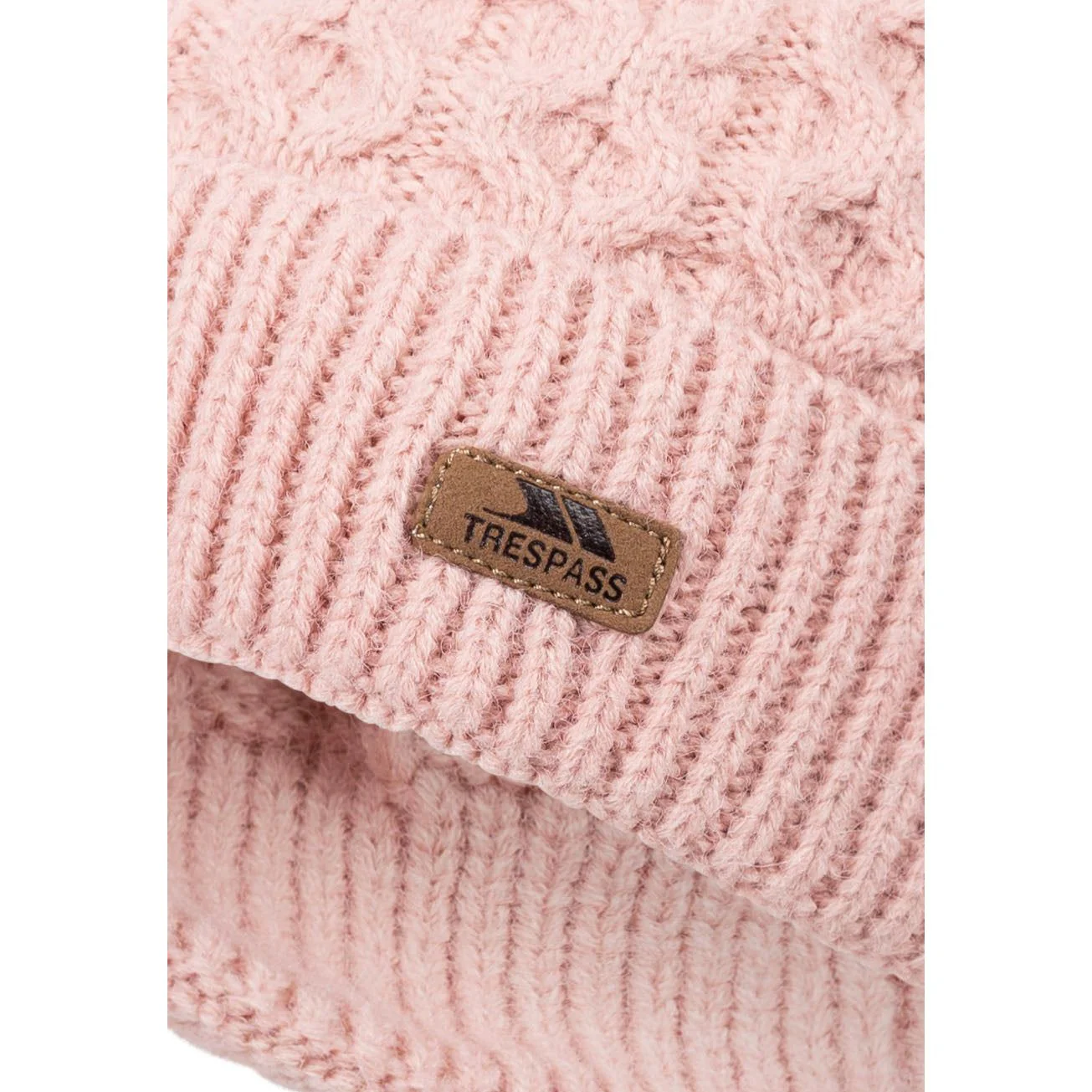 Freja Women's Chunky Knitted Hat in Misty Rose - Image 3