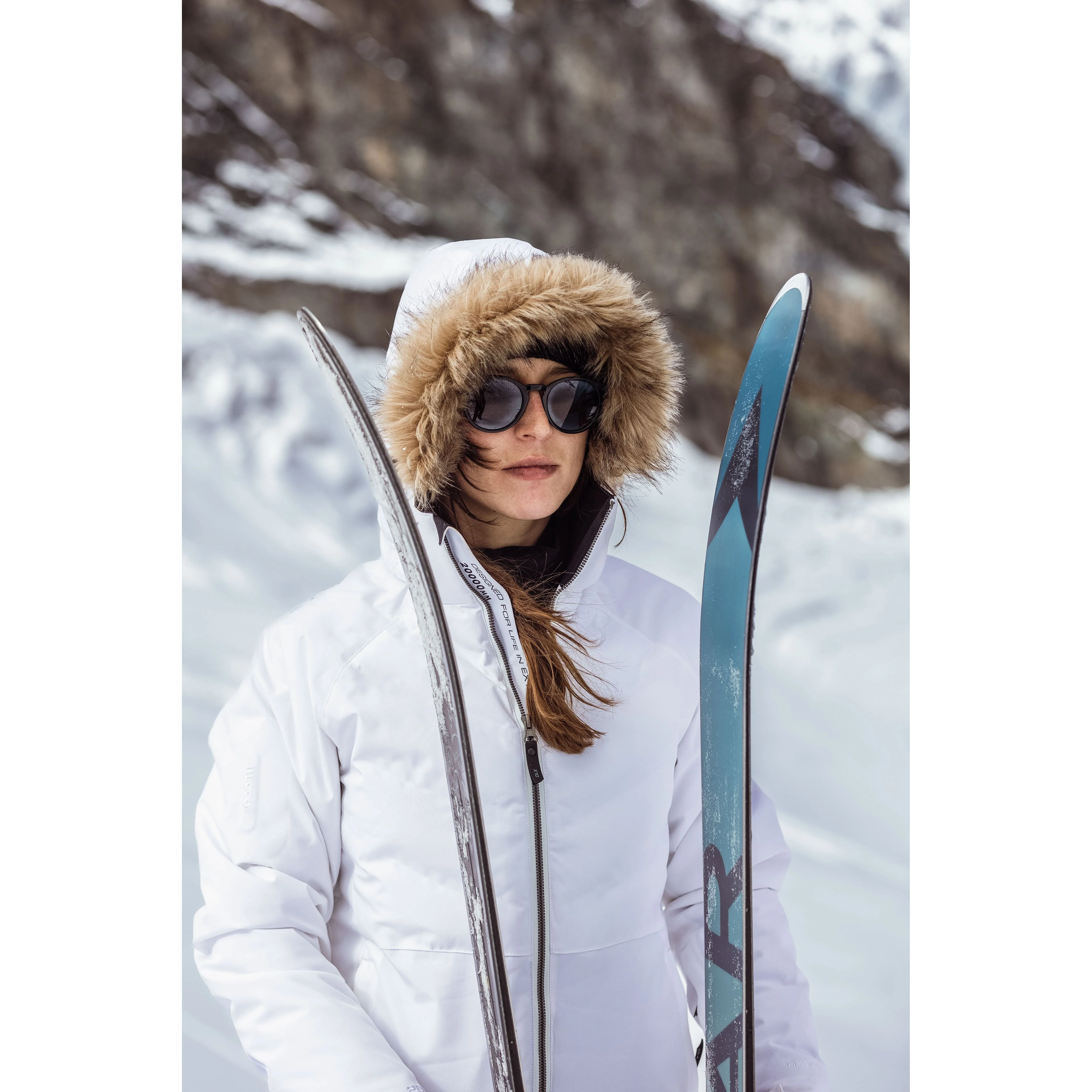 Gaynor DLX Women's Padded Ski Jacket in White - Image 3
