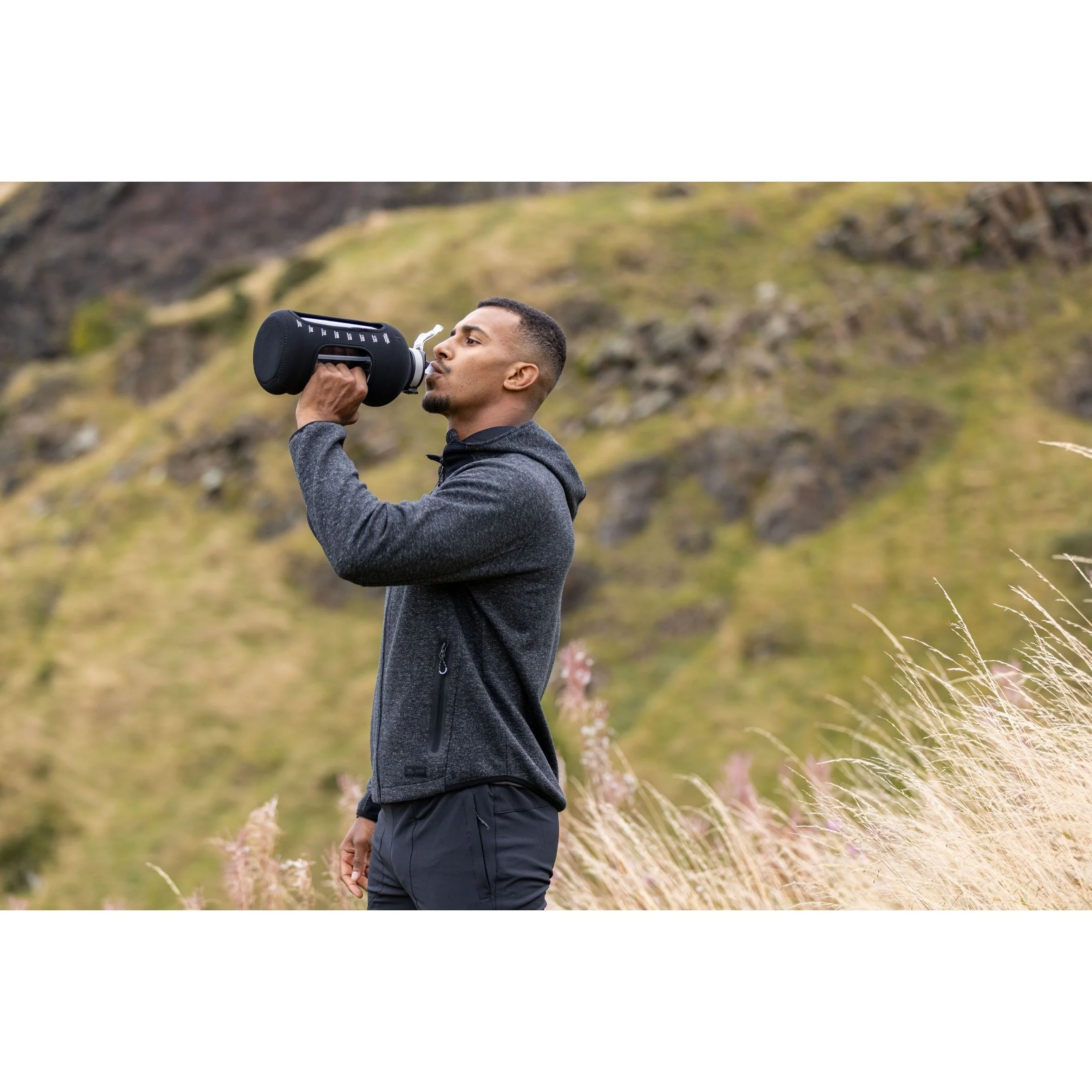 Keglos Large Sports Water Bottle with Rubberised Sleeve - Image 2