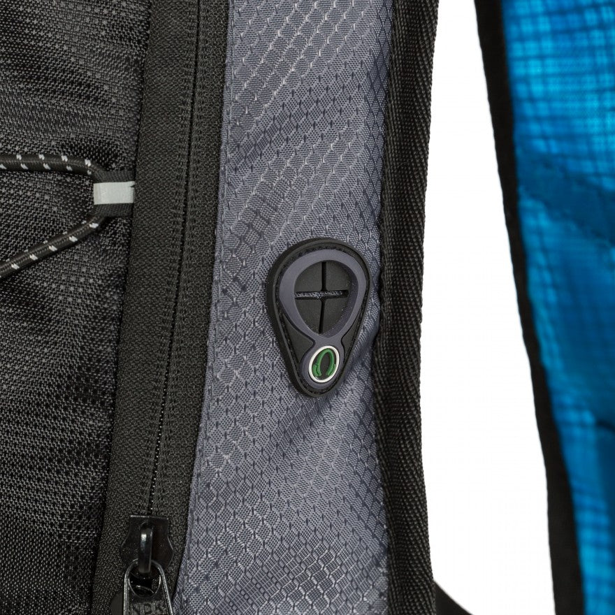 Mirror 15 Litre Cycling Hydration Backpack in Blue - Image 6